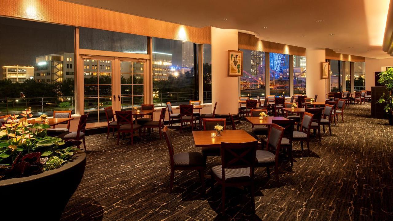 Intercontinental Yokohama Grand By Ihg Hotel Exterior photo The Club Lounge at the Renaissance Hotel