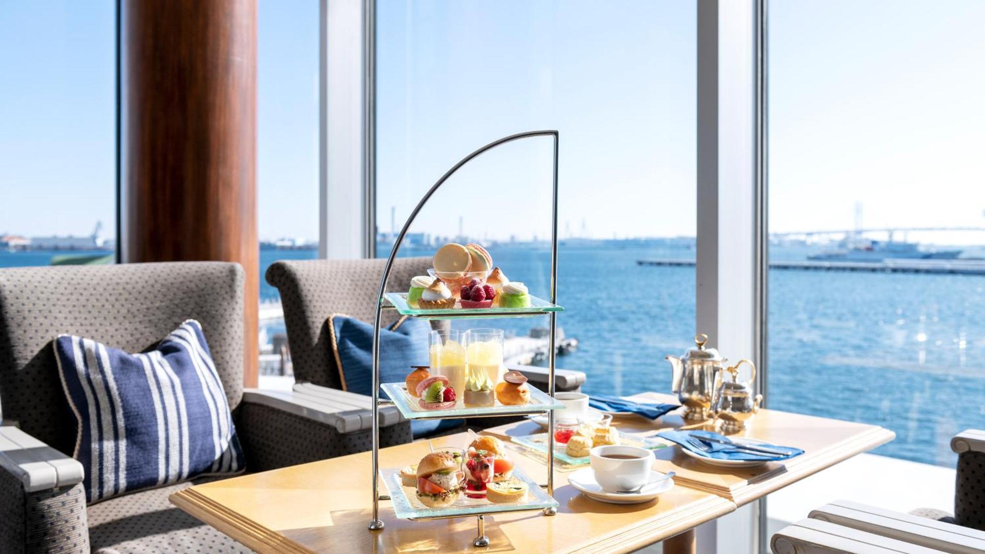 Intercontinental Yokohama Grand By Ihg Hotel Exterior photo Afternoon tea on board a cruise ship